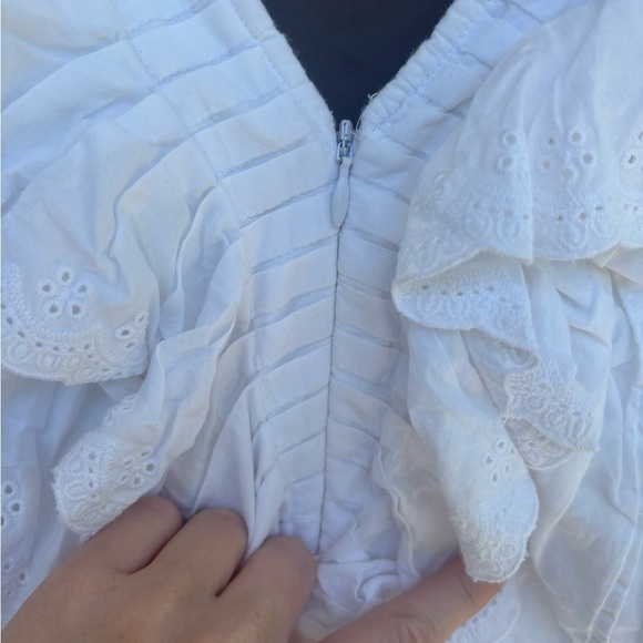 Express White Ruffled Blouse - Picture 4 of 4